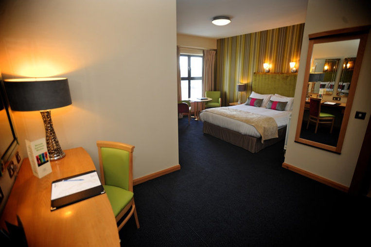 Maldron Hotel Derry Zewnętrze zdjęcie